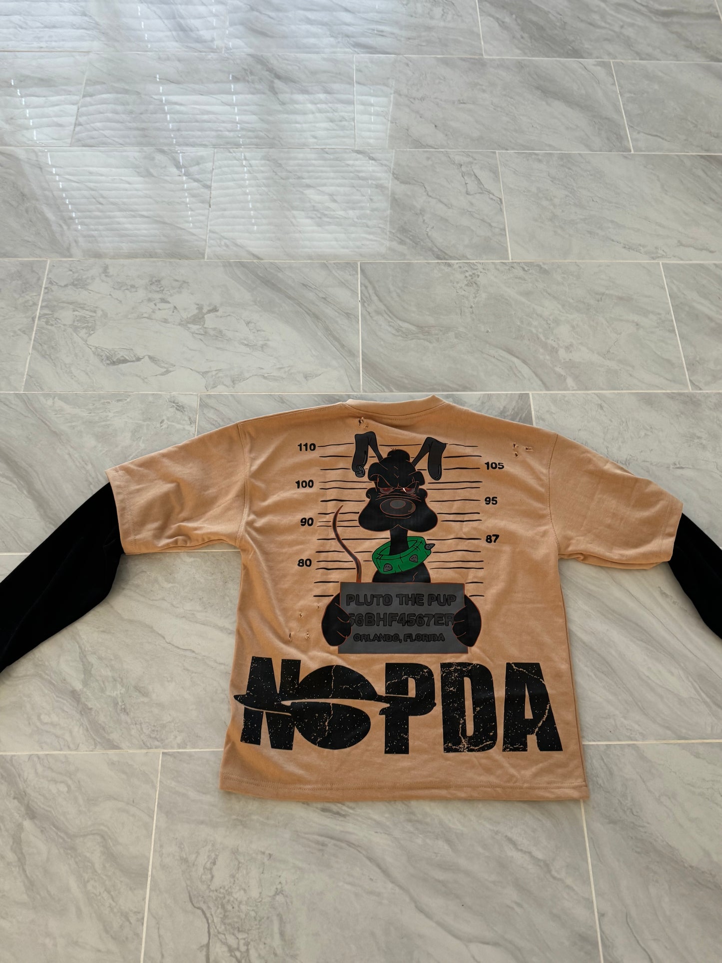 PLUTO PUP MUG SHOT LONG SLEEVE