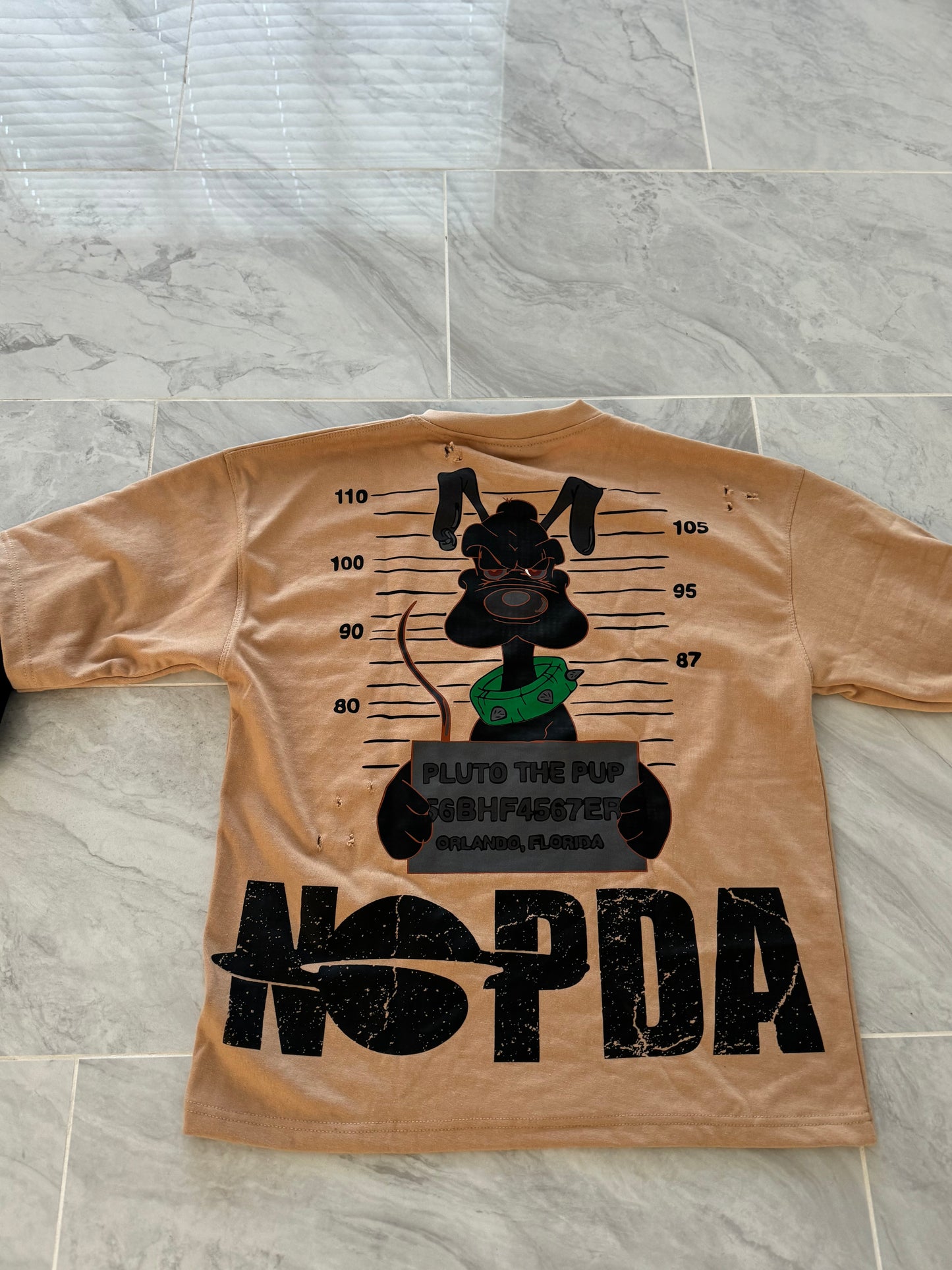 PLUTO PUP MUG SHOT LONG SLEEVE